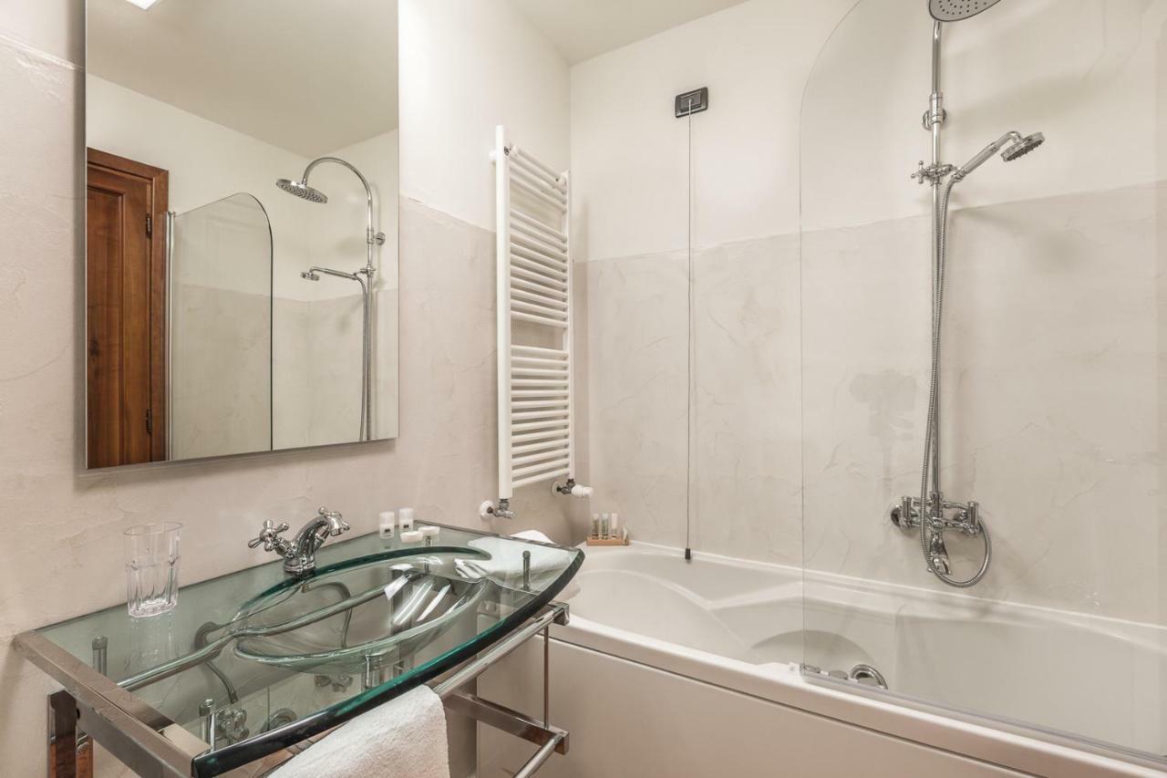 Ca' Del Monastero 1 Collection Apt For 4 Guests With Balcony And Lift Venice Exterior photo
